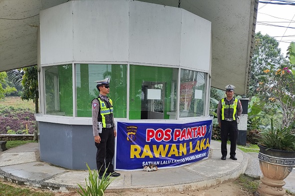 Jelang Perayaan Hari Besar Keagamaan Nasional, Sat Lantas Polres Bontang Intensifkan Patroli Di Lokasi Black Spot Dan Perkuatan Personil Di Pos Pantau WhatsApp Image 2024 06 15 at 12.11.22