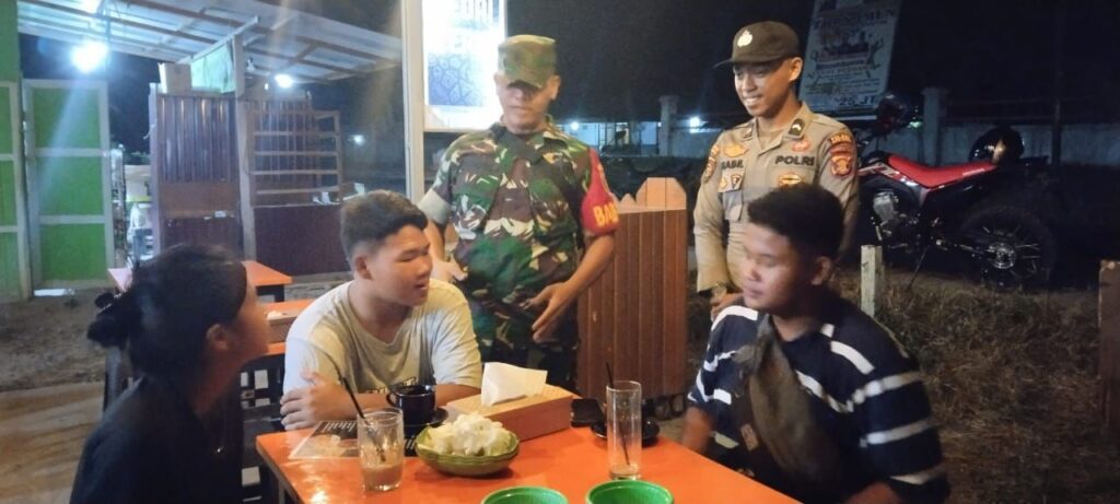 Sinergitas Polsek Melak dan Koramil Laksanakan Patroli Cipkon Menjelang Pilkada 2024 WhatsApp Image 2024 06 16 at 10.13.02 e7aad2d3