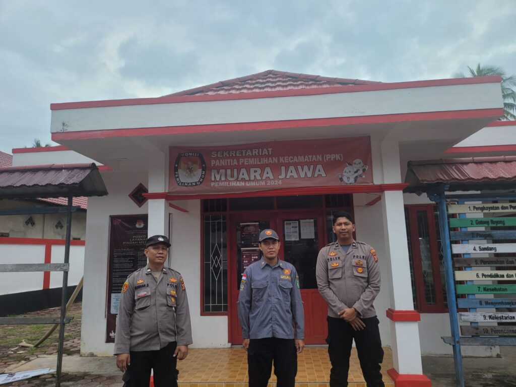Jaga Kamtibmas Jelang Pilkada Serentak, Polsek Muara Jawa Polres Kutai Kartanegara Gelar Patroli Dialogis WhatsApp Image 2024 06 18 at 07.58.27 33b83908