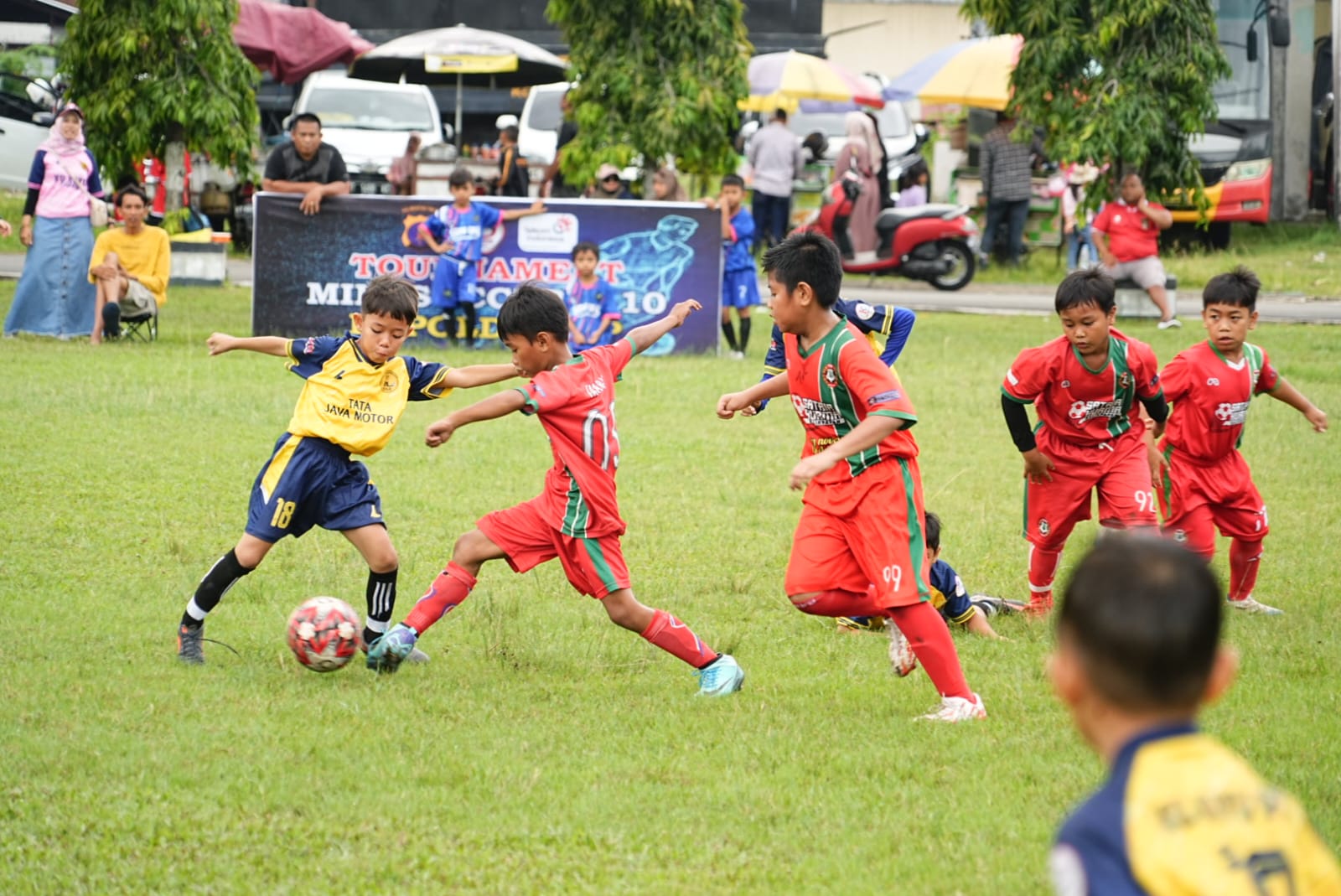 Semarakkan HUT Bhayangkara Ke-78, Polda Kaltim Gelar Tournament Mini Soccer U-10 Kapolda Cup 2024 1 WhatsApp Image 2024 06 20 at 12.33.50 2