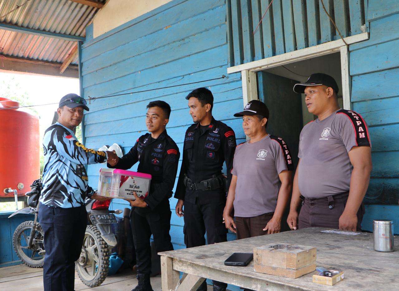 Dalam Kegiatan Bhayangkara Overland, Kapolda Kaltim Gelar Bakti Sosial Sambut Hari Bhayangkara ke-78 1 WhatsApp Image 2024 06 22 at 08.45.49 c86f5de3