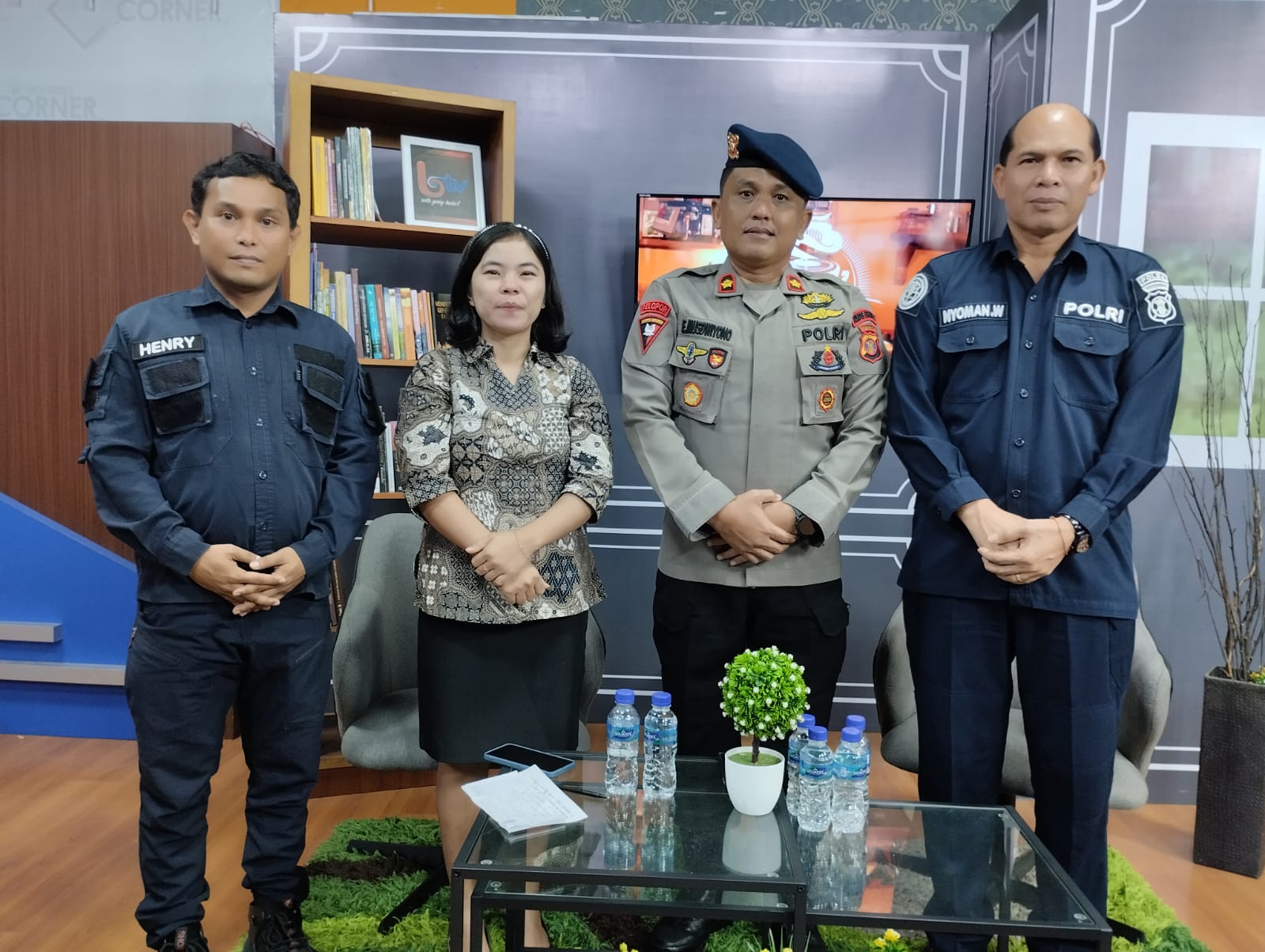 Satbrimob B Polda Kaltim Hadiri Talkshow Ngobrol Pintar (NGOPI) Dengan BTV 1 WhatsApp Image 2024 06 26 at 12.33.10 b25cfd54 1
