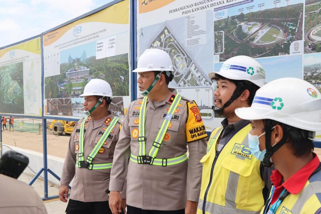 Kapolres PPU Bersama Wakapolda Kaltim Cek Kesiapan Upacara HUT RI Ke-79 di IKN Nusantara WhatsApp Image 2024 06 28 at 16.56.13 18dad298