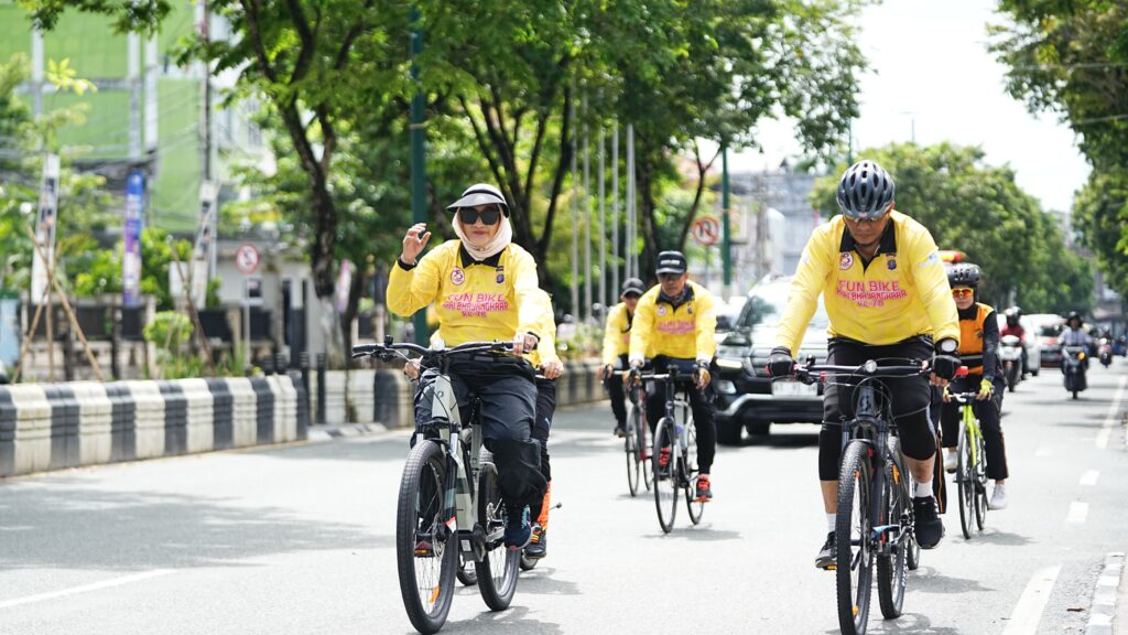 Polda Kaltim Gelar Kegiatan Fun Bike Dalam Rangka Meriahkan Hari Bhayangara Ke-78 WhatsApp Image 2024 06 29 at 14.17.48 6b82b8db