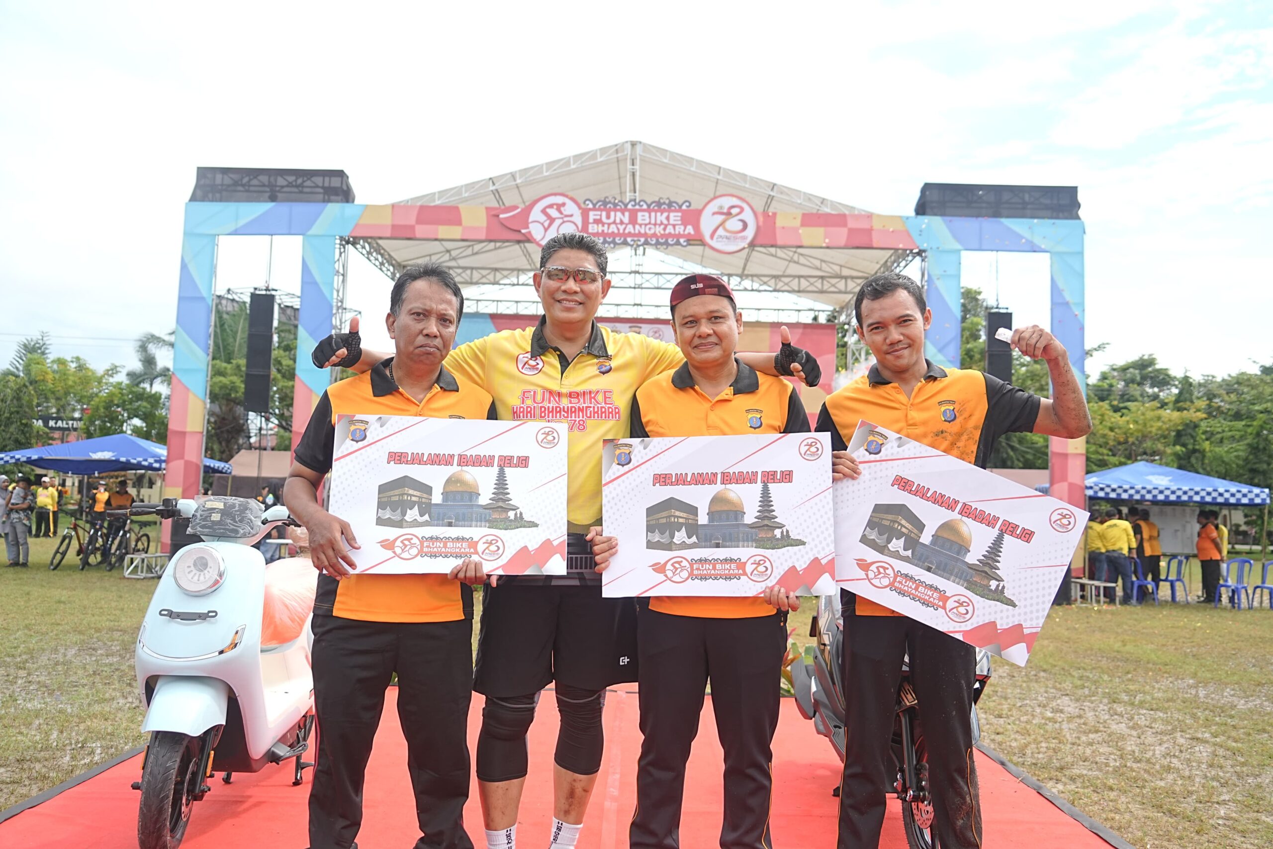 Polda Kaltim Gelar Kegiatan Fun Bike Dalam Rangka Meriahkan Hari Bhayangara Ke-78 4 WhatsApp Image 2024 06 29 at 14.17.54 90c518b2 scaled