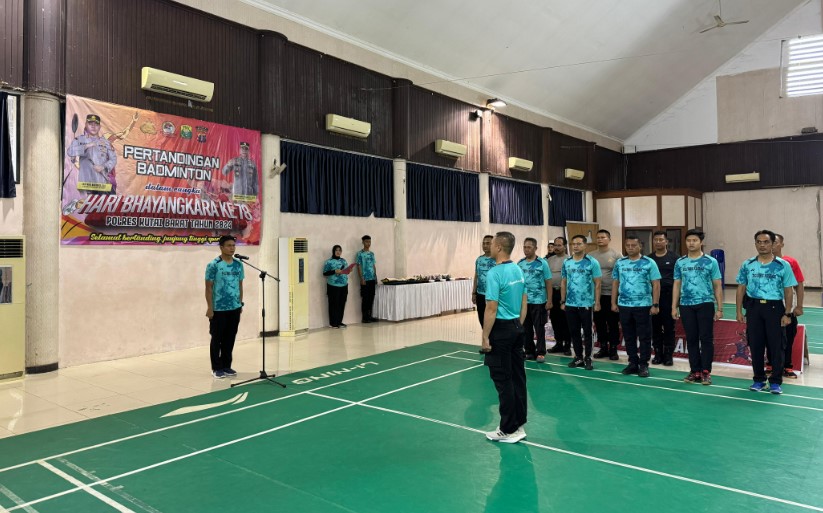 Sambut Hut Bhayangkara Ke 78, Wakapolres Kutai Barat Buka Turnamen Bulu Tangkis kubar 1