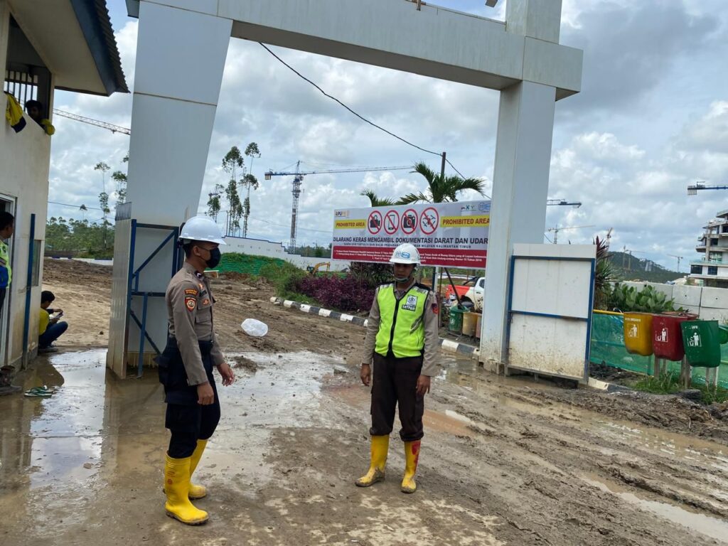Patroli Dialogis Satgas Ops Nusantara Mahakam: Menjaga Keamanan Kawasan IKN dari Ancaman Gangguan WhatsApp Image 2024 07 10 at 09.32.46