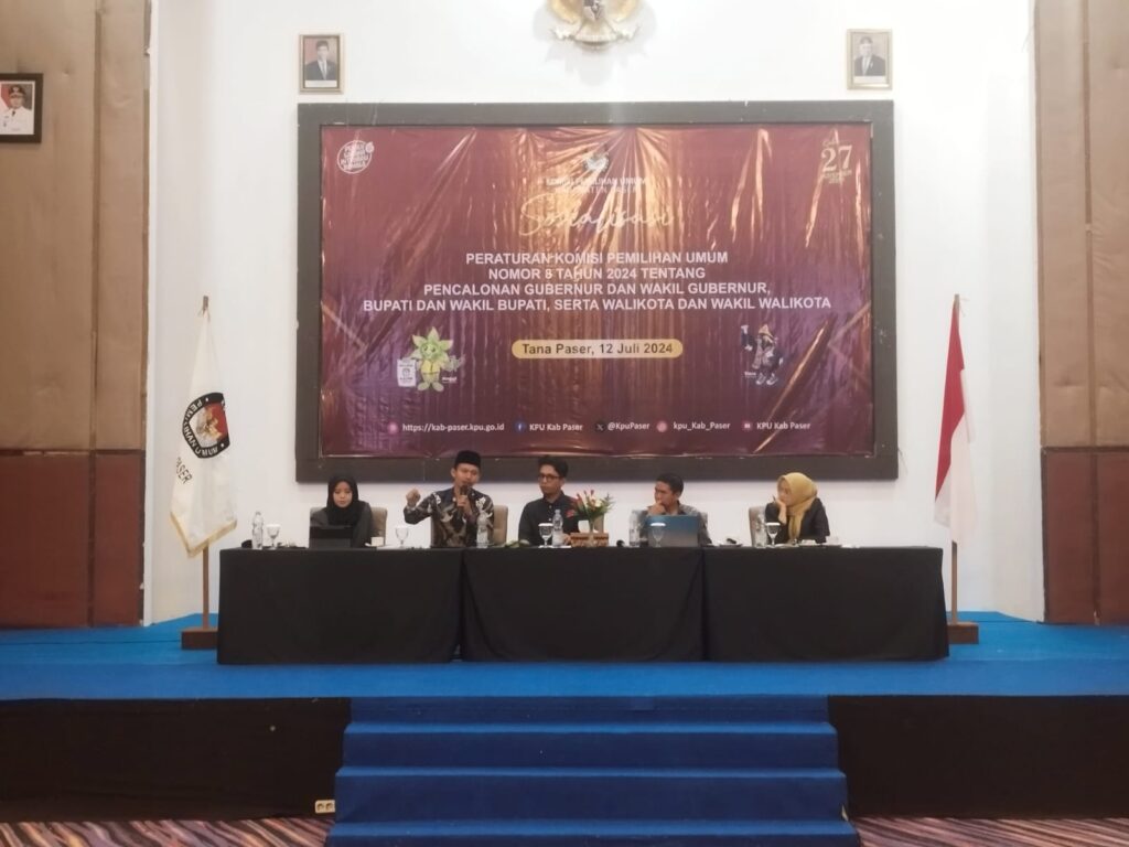Menuju Pilkada Serentak 2024: Sosialisasi Peraturan KPU No. 8 di Paser Menyongsong Pemilihan yang Transparan dan Tertib WhatsApp Image 2024 07 13 at 16.06.27