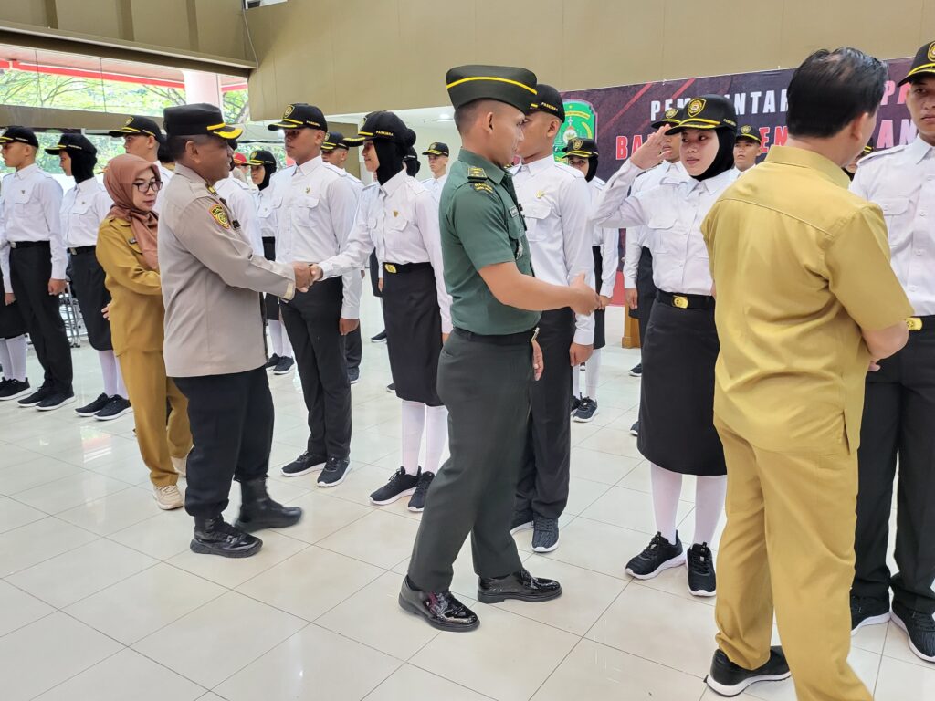 Kabag SDM Polres Kukar Hadiri Pembukaan Pusdiklat Paskibraka WhatsApp Image 2024 07 16 at 07.44.17 6778a93f