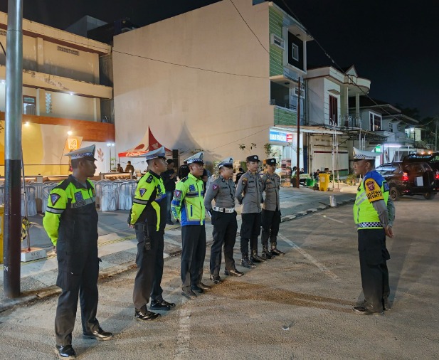 Satlantas Polres Berau Lakukan Pengamanan Kegiatan Seni dan Budaya Di Tepian Ahmad Yani WhatsApp Image 2024 07 22 at 14.06.10