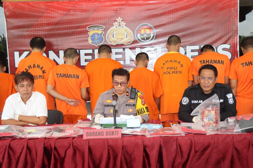 Polres PPU Berhasil Amankan 153,18 Gram Sabu-Sabu, 16 Tersangka Diamankan WhatsApp Image 2024 07 24 at 21.45.47