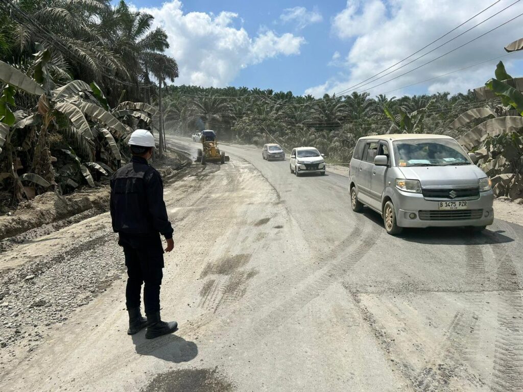 Ciptakan Situasi Aman dan Kondusif, Satgas Ops Nusantara Mahakam Gelar Patroli Kamtibmas Di Sekitar Kawasan Pembangunan IKN WhatsApp Image 2024 07 27 at 15.28.09 6f618f6b