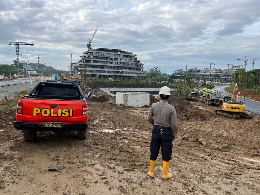 Satgas Ops Nusantara Mahakam Gelar Patroli Dialogis Guna Amankan Pembangunan Kawasan IKN WhatsApp Image 2024 08 07 at 15.19.04 60dd1d1e