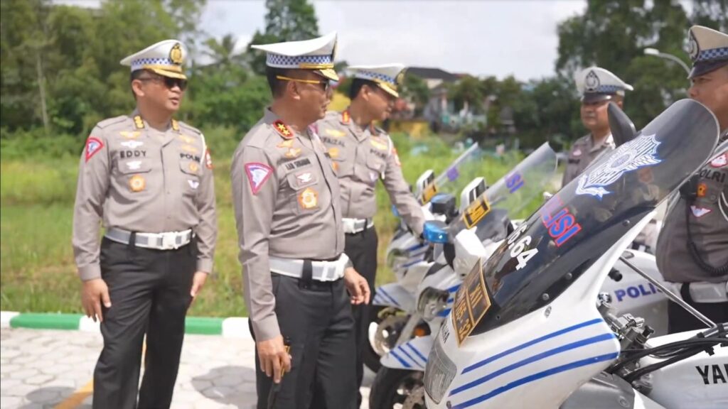 Jelang HUT RI ke-79 di IKN, Kakorlantas Cek Kesiapan Personel dan Kendaraan Lalu Lintas WhatsApp Image 2024 08 12 at 12.06.28