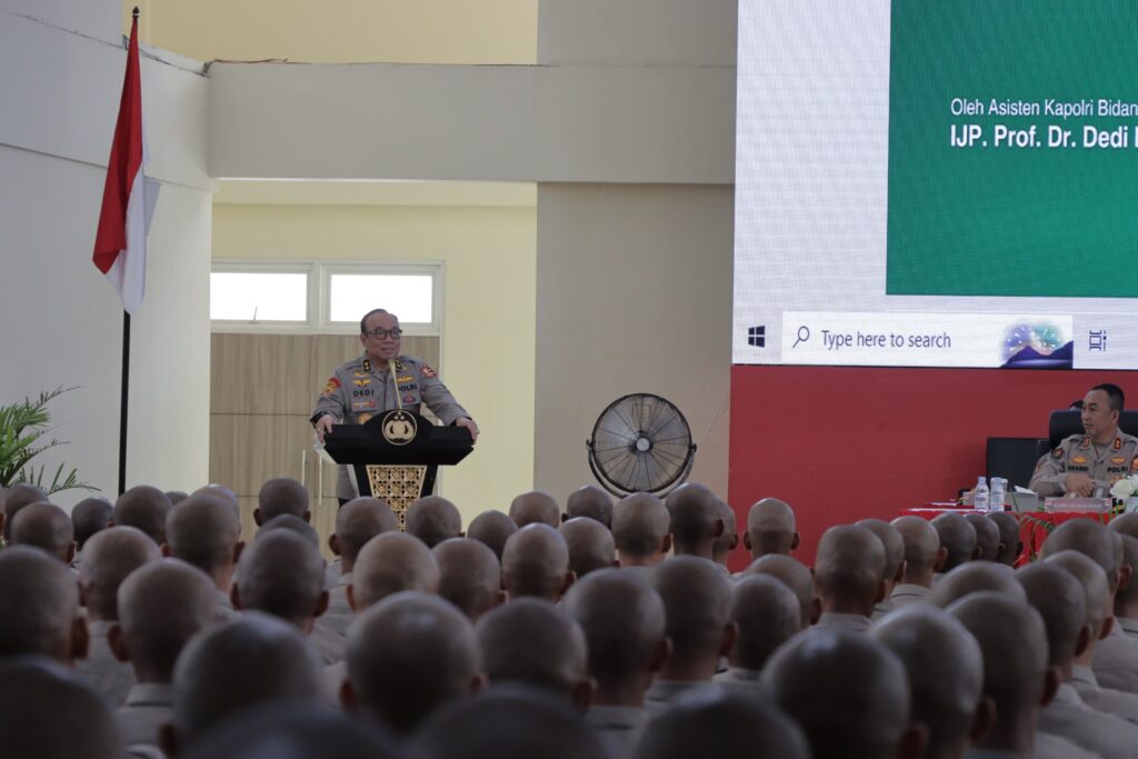 AS SDM Polri Beri Pembekalan kepada Siswa Diktuktam Polri di SPN Polda Kaltim WhatsApp Image 2024 08 12 at 13.52.30 3958c292
