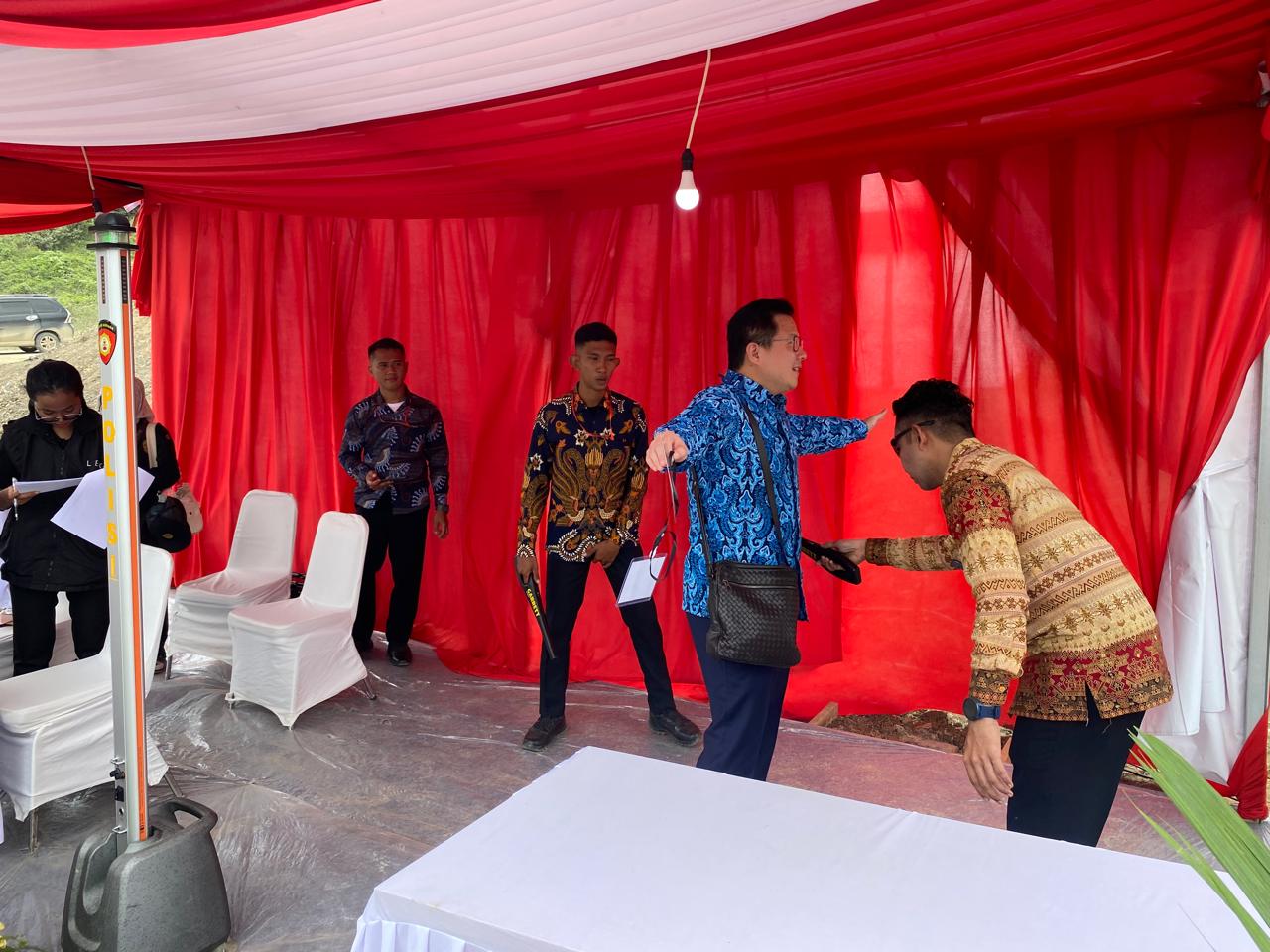 Pastikan Kondusifitas Kamtibmas, Personel Polda Kaltim Amankan Pelaksanaan Groundbreaking di Ibu Kota Nusantara 1 WhatsApp Image 2024 08 13 at 16.16.22 13925b17