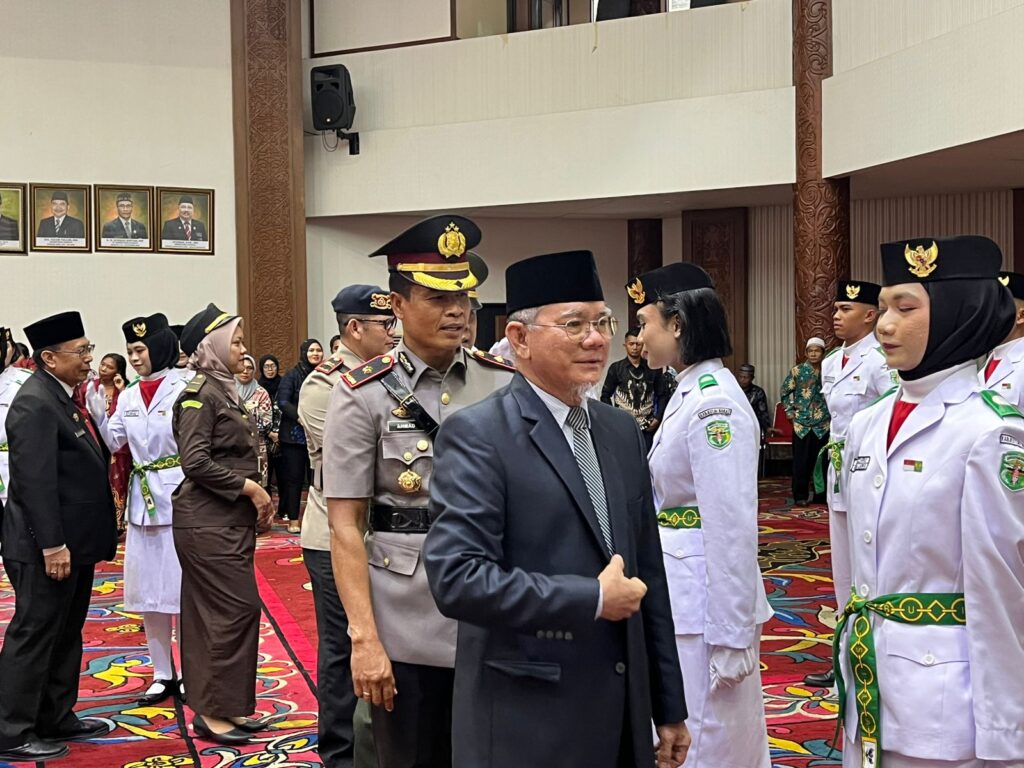 Wakapolres Kubar Hadiri Pengukuhan Paskibraka Kab.Kubar WhatsApp Image 2024 08 15 at 11.36.29