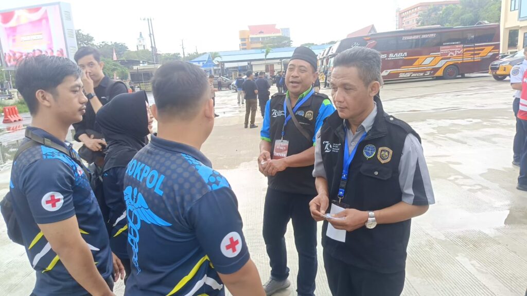 Biddokes Polda Kaltim Pastikan Kesehatan Driver Bus VVIP Prima WhatsApp Image 2024 08 16 at 10.11.10 e3dc2c46