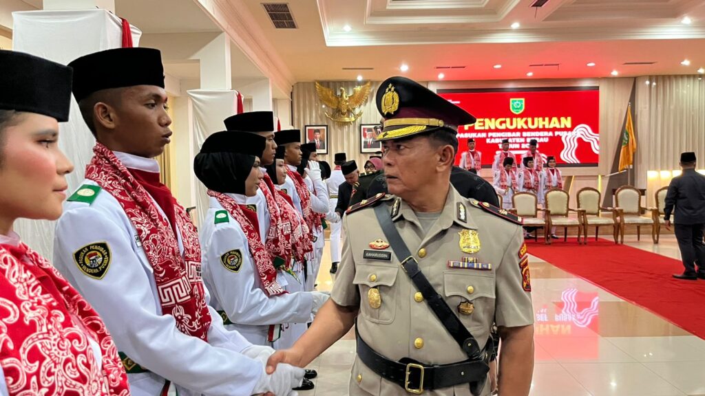 Pengukuhan Pasukan Pengibar Bendera Pusaka Kabupaten Berau Tahun 2024 WhatsApp Image 2024 08 16 at 14.47.46 f0408117