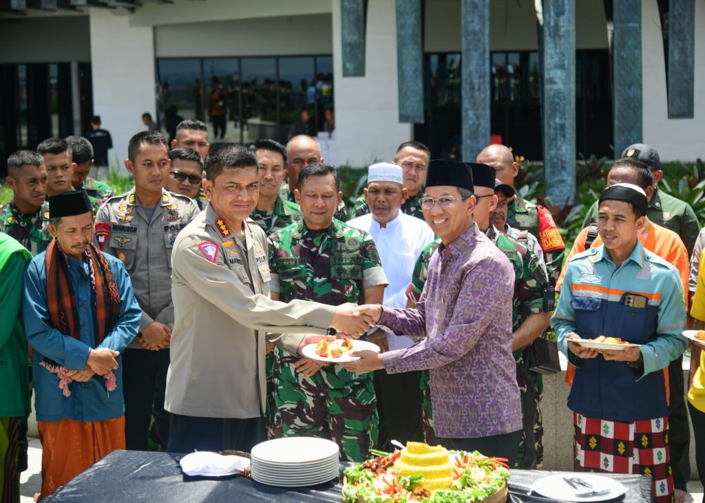 Korlantas Polri Hadiri Doa Bersama Kasetpres Jelang Peringatan HUT Ke-79 RI di IKN WhatsApp Image 2024 08 16 at 16.50.11 2da91880