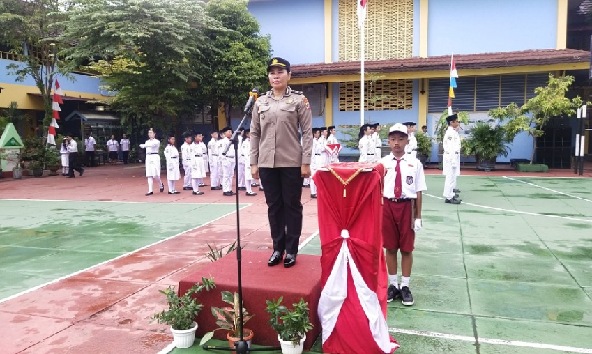 Semarakkan Hari Kemerdekaan, Personil Ditbinmas Polda Kaltim Jadi Irup HUT RI Di SMP Katolik Santo Mikail Balikpapan WhatsApp Image 2024 08 18 at 17.11.14