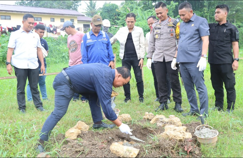 Kapolres Bontang Hadiri Peletakan Batu Pertama Pembangunan Asrama Polres Bontang Oleh APMIGAS WhatsApp Image 2024 08 22 at 11.06.12