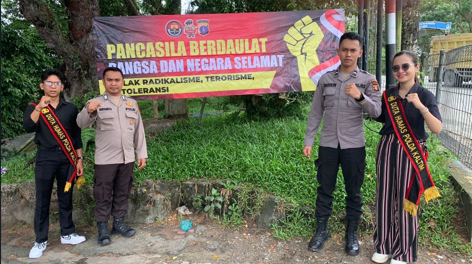Bidhumas Polda Kaltim Sosialisasikan Cegah Paham Terorisme, Radikalisme dan Intoleransi Di Wilayah Balikpapan WhatsApp Image 2024 08 30 at 12.05.51