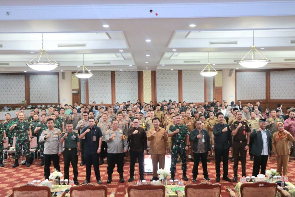 Rapat Koordinasi Lintas Sektoral, Kapolres Kukar Dukung Kesuksesan Pilkada 2024 WhatsApp Image 2024 09 05 at 10.56.42 40f9ad06