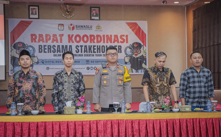 Wakapolres Kutim Hadiri Rapat Koordinasi Kesiapan Pelaksanaan Pilkada 2024 WhatsApp Image 2024 09 07 at 15.02.53