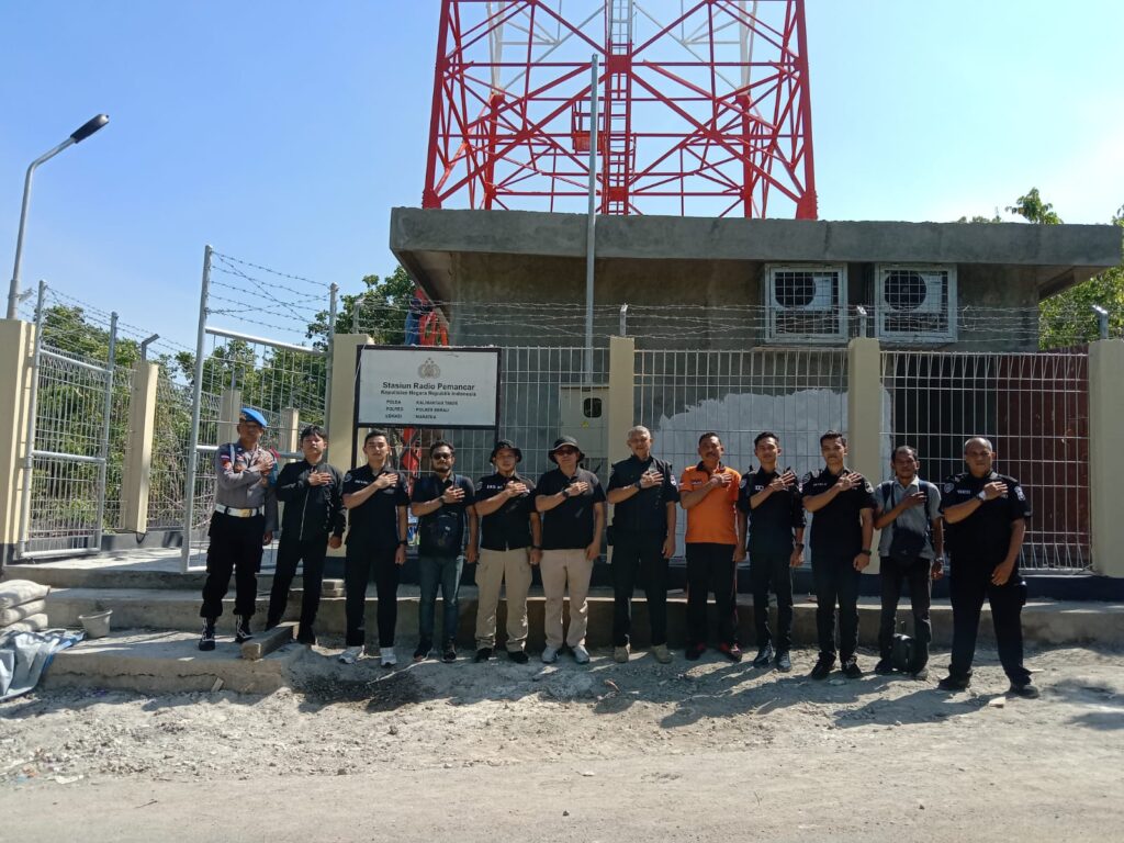 Polsek Maratua Dampingi Tim Wasdal Div TIK Polri Tinjau Pembangunan Infrastruktur Komunikasi Polri di Pulau Maratua WhatsApp Image 2024 09 15 at 11.02.03