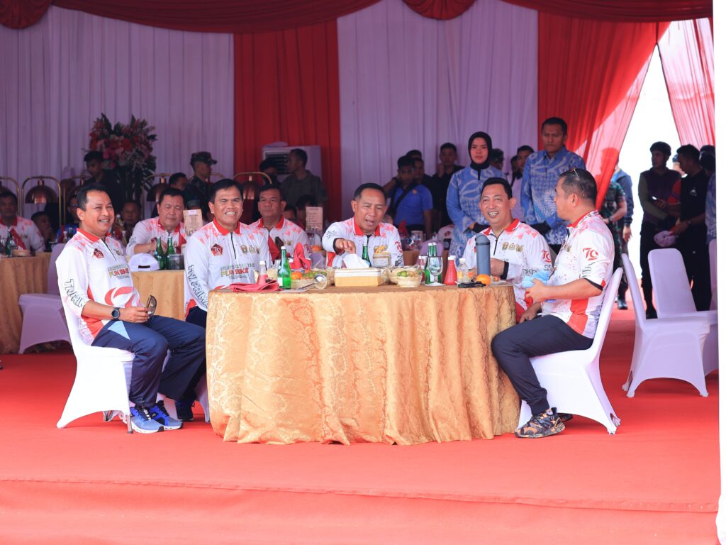 Panglima dan Kapolri Kompak Hadiri Pesta Rakyat HUT TNI di Monas WhatsApp Image 2024 09 24 at 11.00.46