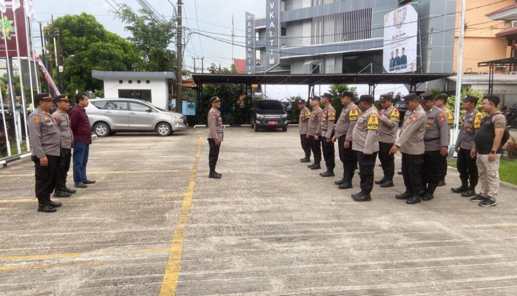 Personil Ops.Mantap Praja Mahakam 2024 Gelar Apel Pengamanan Tahapan Pendaftaran, Penelitian Persyaratan, dan Penetapan Balon Gubernur dan Wagub Gubernur Prov.Kaltim omp