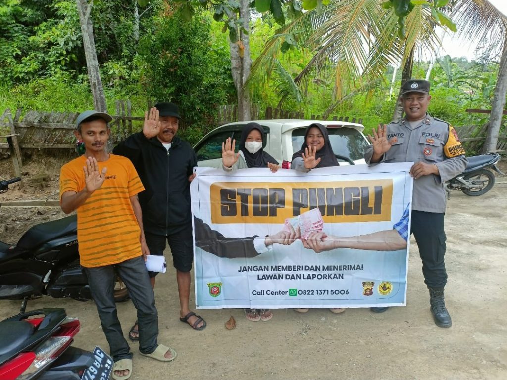Bhabinkamtibmas Handil Bakti Intensifkan Sosialisasi Pencegahan Pungli, Kapolsek Palaran: “Pungli Adalah Musuh Bersama” IMG 20241001 WA0180 1024x768 1