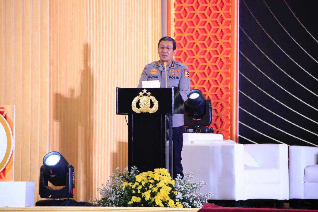Irwasum Ingatkan Peran Penting Polwan di Sarasehan HUT ke-76 WhatsApp Image 2024 10 03 at 13.48.03 569cdfb2