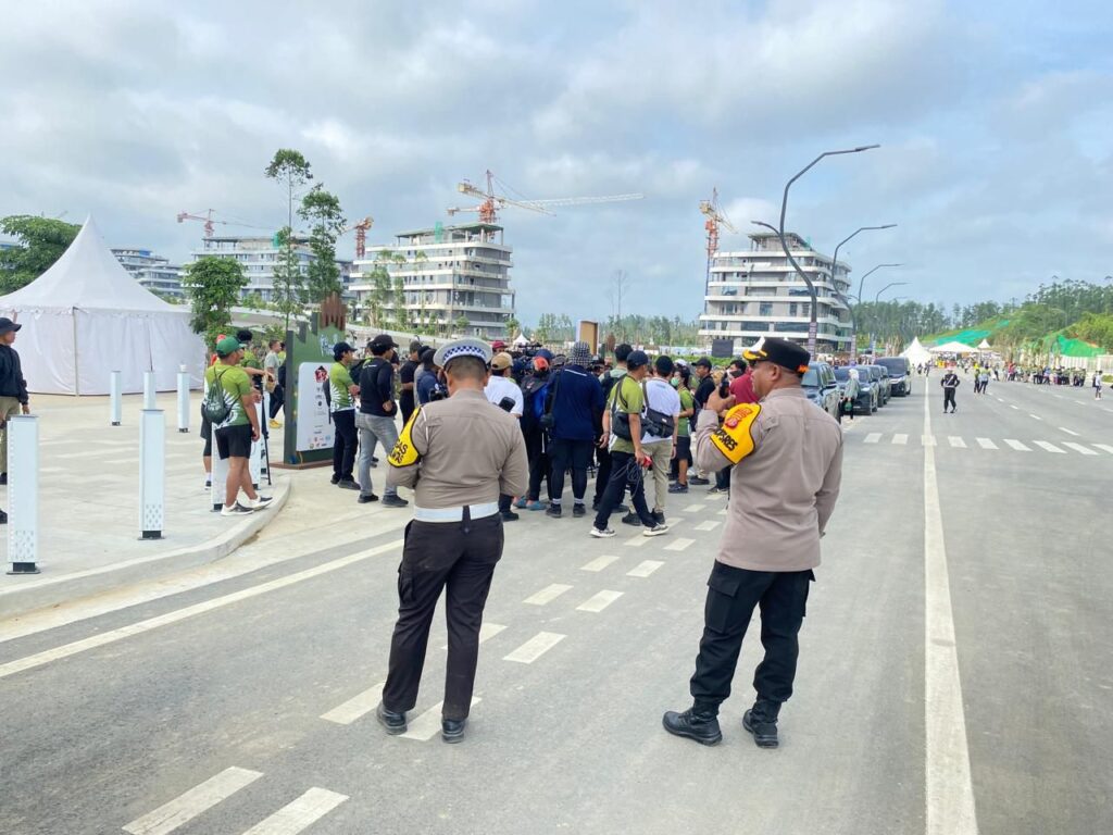 Pastikan Berlangsung Aman dan Lancar, Polda Kaltim Beri Pengamanan Event Nusantara TNI Fun Run di Kawasan IKN WhatsApp Image 2024 10 06 at 15.19.05