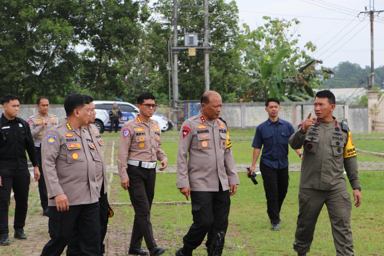 Kapolda Kaltim Tinjau Pembangunan Gedung Labfor dan Gedung Samsat Ditlantas Polda Kaltim di KM 13 Balikpapan 2 WhatsApp Image 2024 10 08 at 13.20.48 40c98d98
