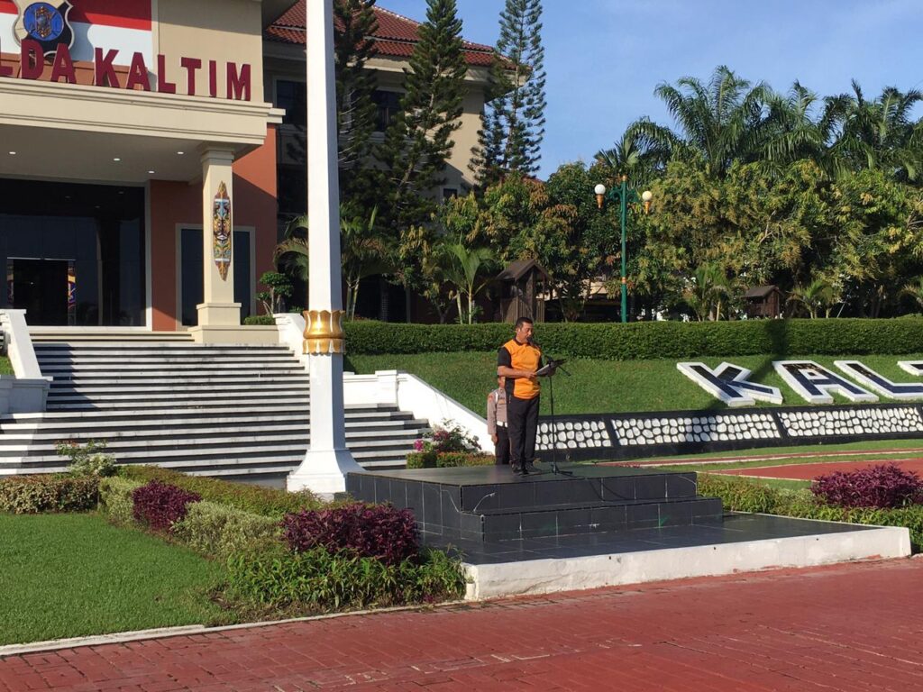 Jaga Kebugaran Tubuh Personel, Irwasda Polda Kaltim Pimpin Apel Pagi dan Senam Aerobik WhatsApp Image 2024 10 11 at 07.47.11 7787184c