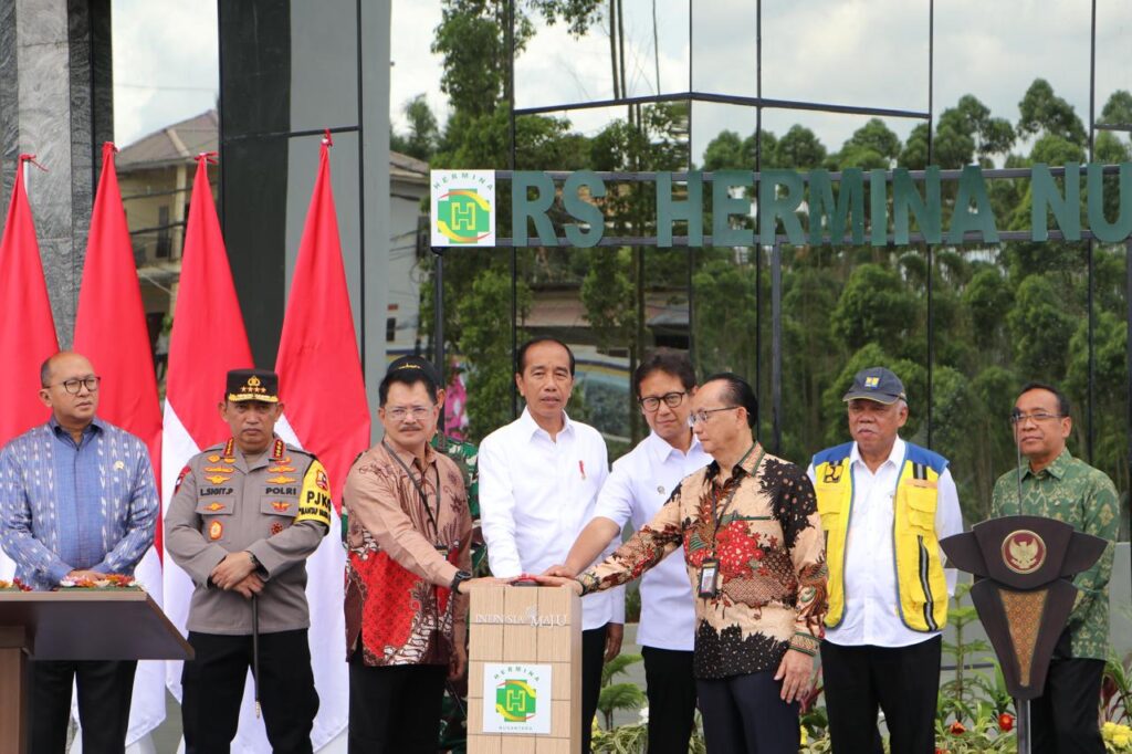 Polda Kaltim Berikan Pengamanan Presiden Jokowi dalam Peresmian Rumah Sakit Hermina Nusantara di IKN WhatsApp Image 2024 10 11 at 15.24.09 e103df12