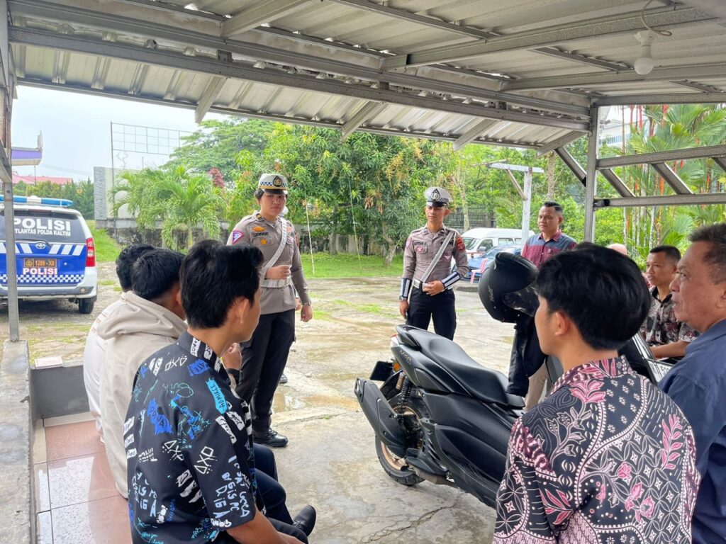 Satgas Preemtif Operasi Zebra Mahakam 2024 Gelar Sosialisasi Keselamatan Lalu Lintas WhatsApp Image 2024 10 15 at 17.19.40 4b162ef3