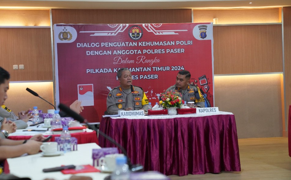 Ciptakan “Cooling System” Jelang Pilkada Serentak 2024, Bidhumas Polda Kaltim Gelar Dialog Kehumasan Polri Di Kab.Paser Kepada Personel Dan Awak Media kbd