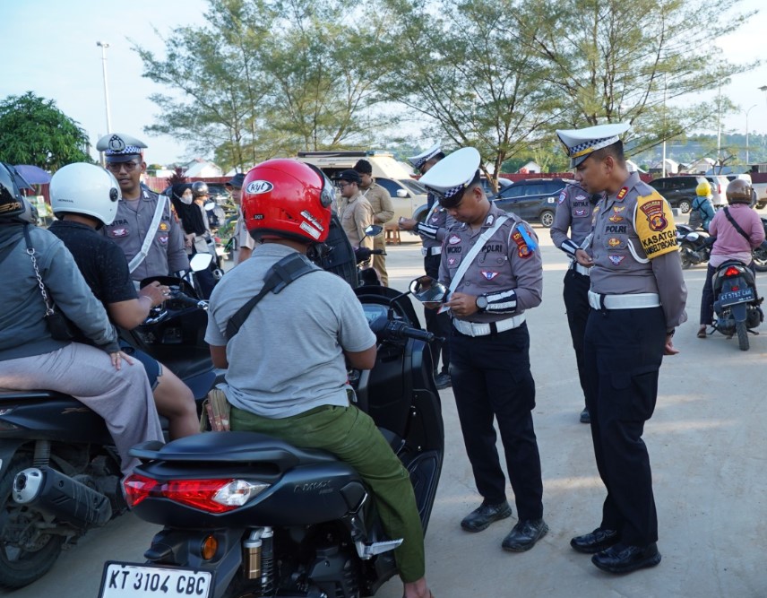 Sat Lantas Polres Kukar Gelar Ops.Zebra Mahakam 2024, Tindak 56 Pelanggar kukar