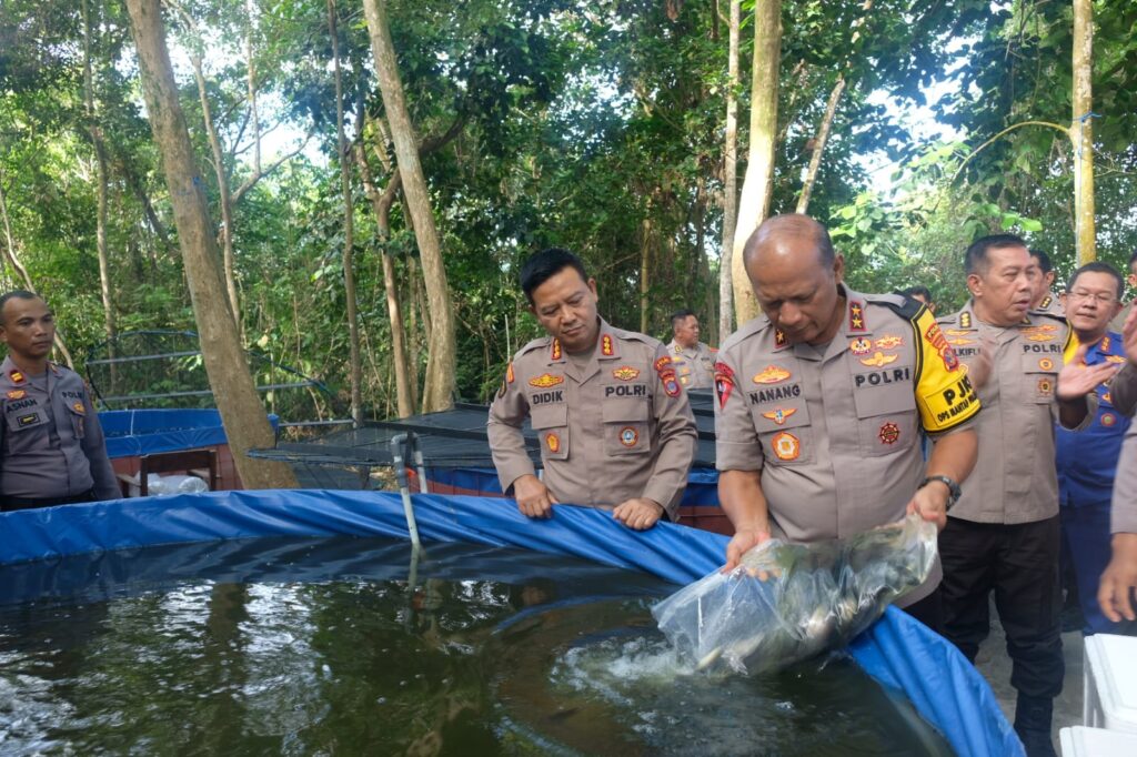 Kapolda Kaltim Gelar Coffee Morning, Tingkatkan Sinergi dan Ketahanan Pangan melalui Budidaya Ikan WhatsApp Image 2024 11 05 at 09.11.29 93d984bd