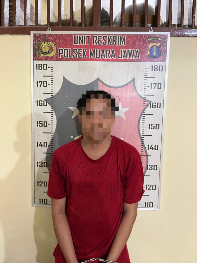 Polsek Muara Jawa Tangkap Pengedar Narkoba Jenis Sabu dan Obat Terlarang di Kutai Kartanegara WhatsApp Image 2024 11 05 at 10.06.07 9653e82f