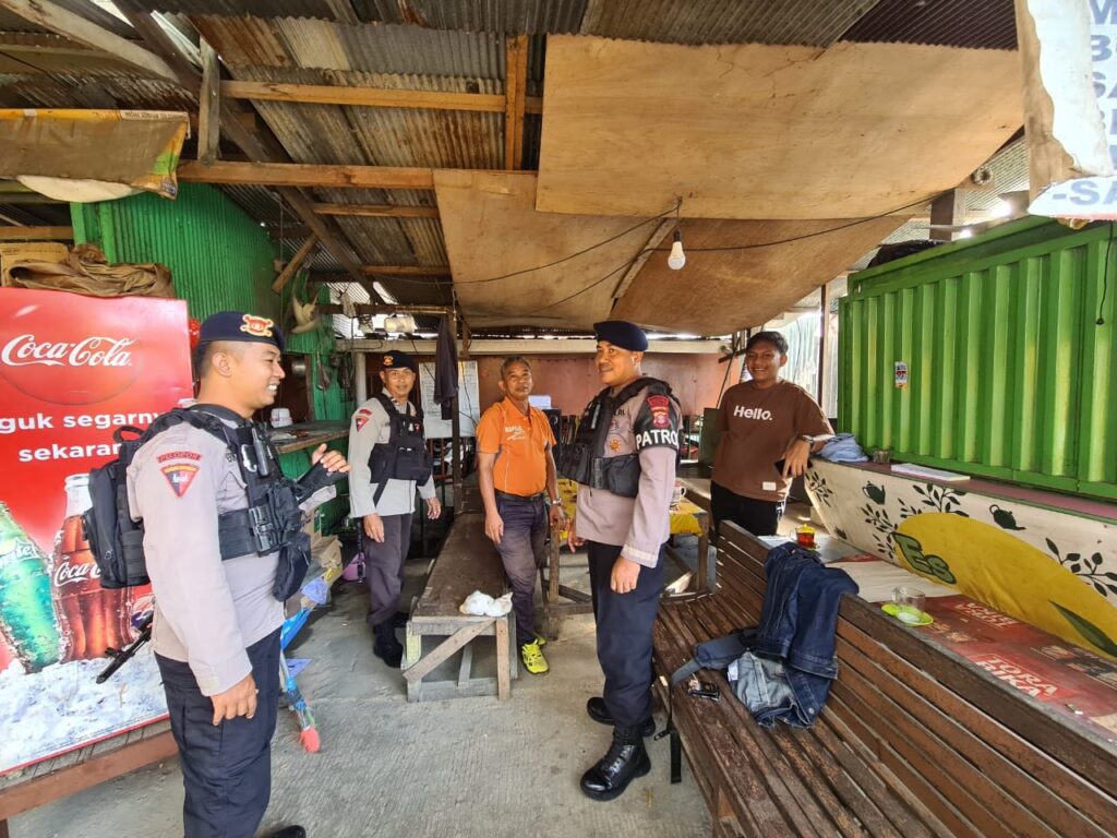 Wujudkan Kamtibmas Kondusif, Sat Brimob Polda Kaltim Gelar Patroli Sambangi Warga WhatsApp Image 2024 11 06 at 15.07.04
