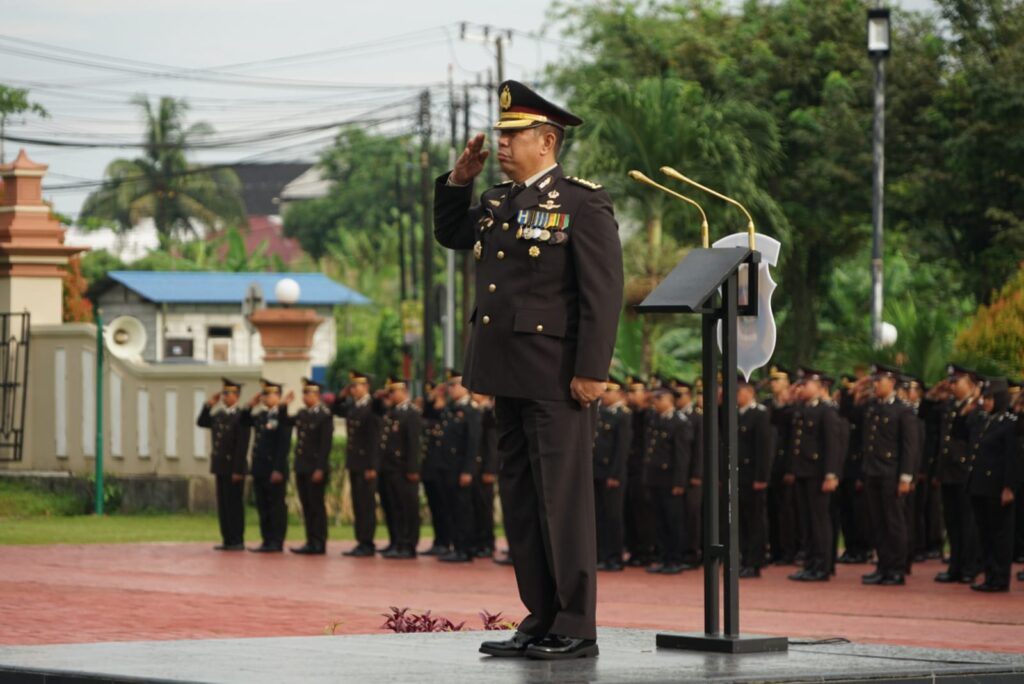 Polda Kaltim Gelar Upacara Peringatan Hari Pahlawan Tahun 2024 WhatsApp Image 2024 11 10 at 12.21.57