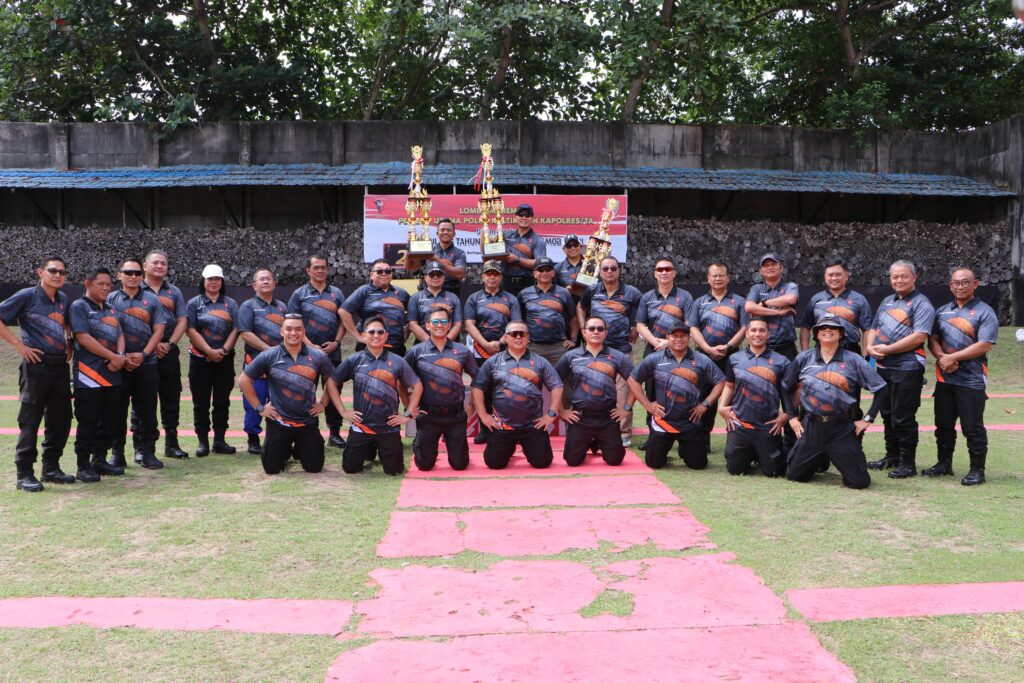 Wakapolda Kaltim Buka Lomba Menembak dalam Rangka HUT Brimob ke-79 WhatsApp Image 2024 11 12 at 12.52.22 f7fa62fb