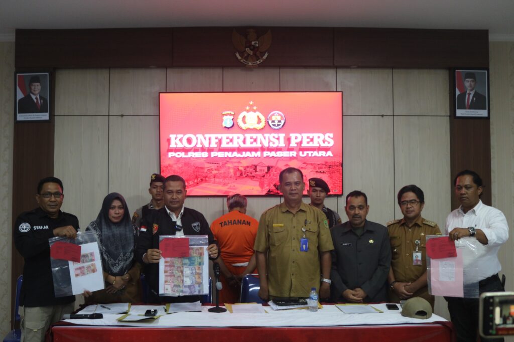 Polres PPU Gelar Press Release Pengungkapan Kasus TPPO Anak di Bawah Umur WhatsApp Image 2024 11 12 at 14.38.09 96fdf887
