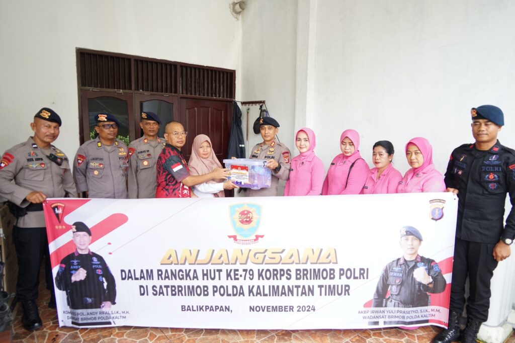 Gelar Anjangsana HUT ke-79 Korps Brimob Polri, Bentuk Kepedulian dan Kebersamaan dengan Keluarga Besar Brimob Kaltim WhatsApp Image 2024 11 14 at 10.19.24