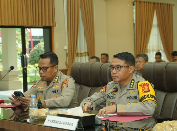 Kesiapan Jelang Pelaksanaan Pilkada Serentak 2024, Polda Kaltim Ikuti Pelatihan Olah Strategi Secara Virtual WhatsApp Image 2024 11 18 at 12.25.57
