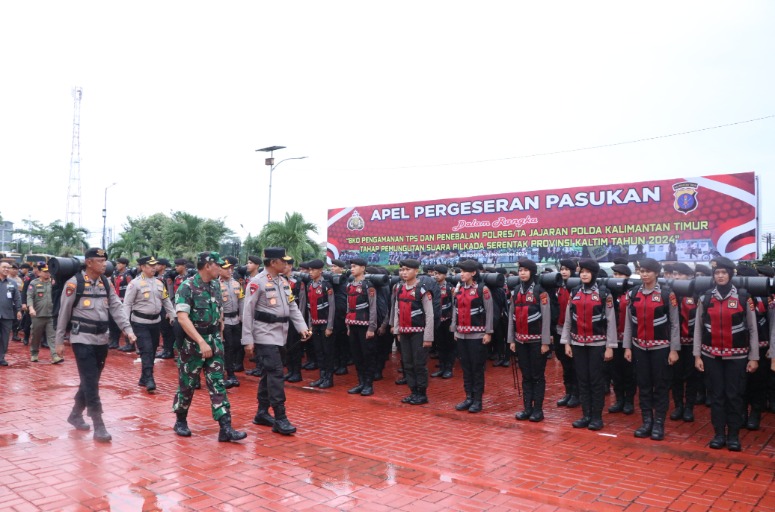 Apel Pergeseran Pasukan, Kapolda Kaltim Lepas 1.631 Personel Pengamanan TPS WhatsApp Image 2024 11 22 at 13.24.58